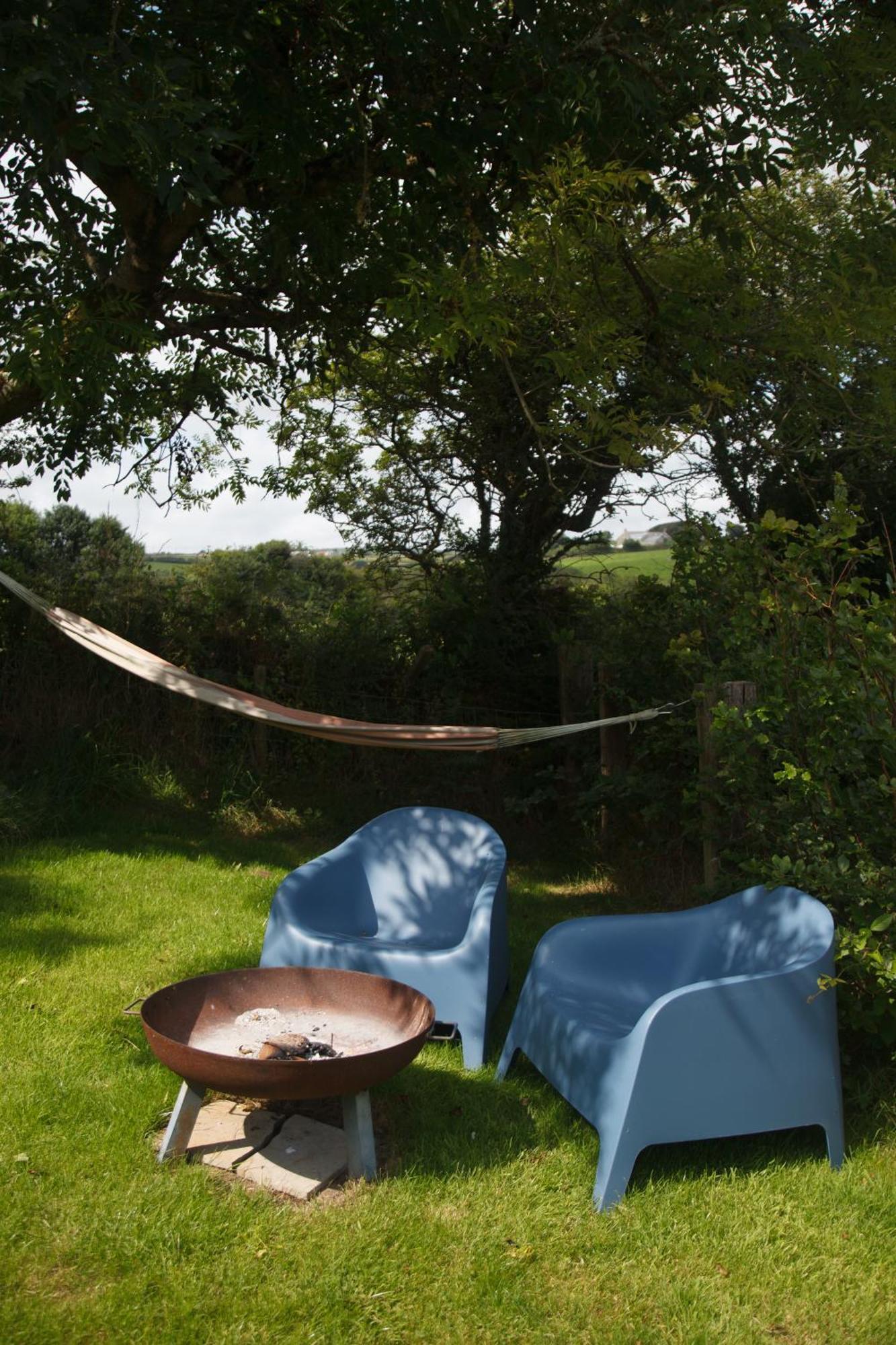 Campingplatz Luxury Shepherd's Hut On Flower Farm With Outdoor Bath In Mid Cornwall